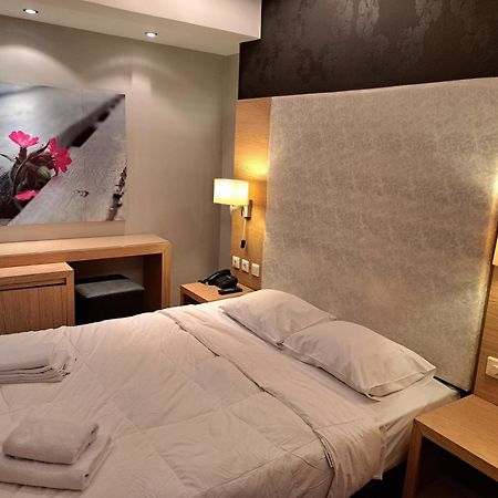 Nefeli Hotel Alimos Luaran gambar