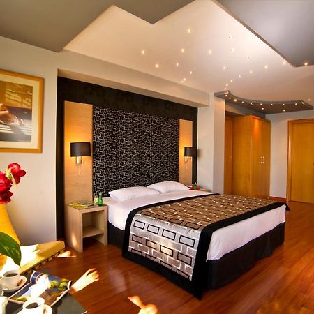 Nefeli Hotel Alimos Luaran gambar