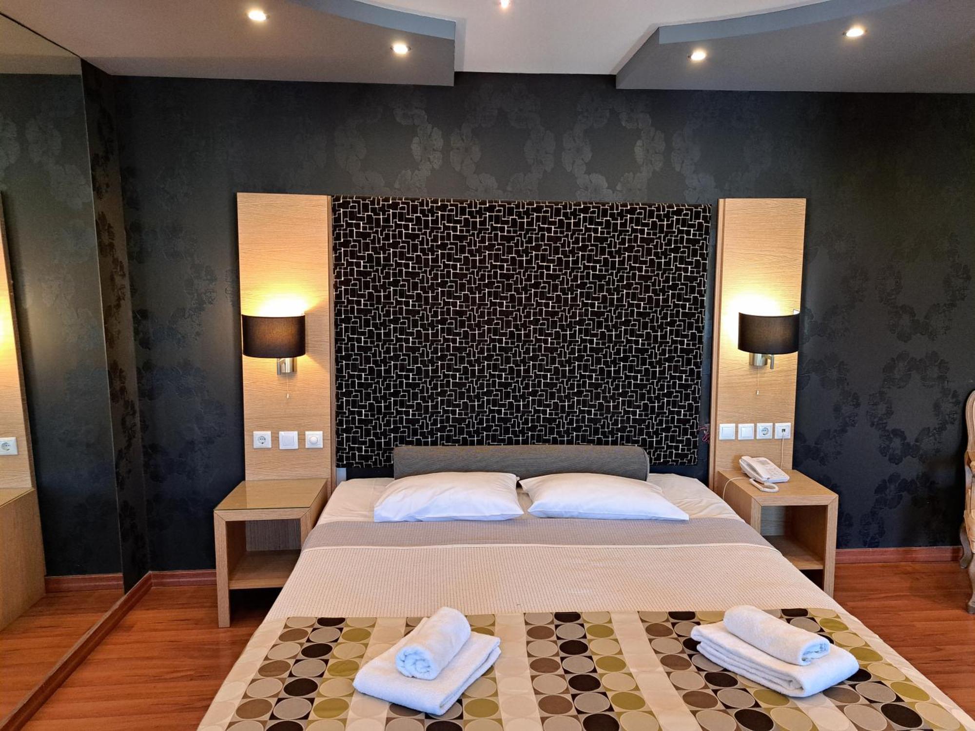Nefeli Hotel Alimos Luaran gambar