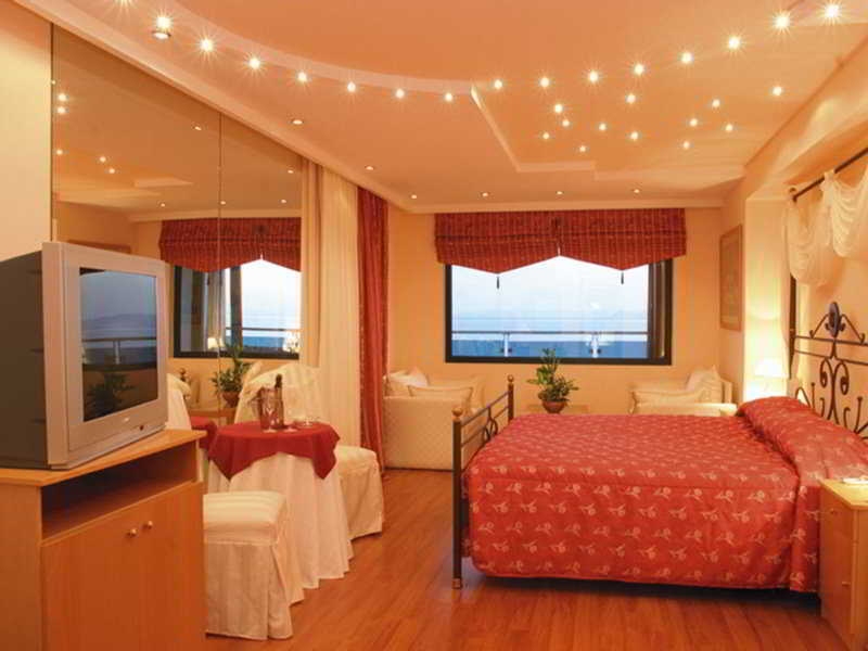 Nefeli Hotel Alimos Luaran gambar