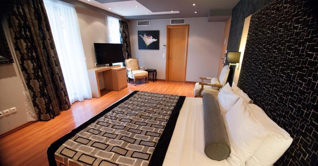 Nefeli Hotel Alimos Bilik gambar